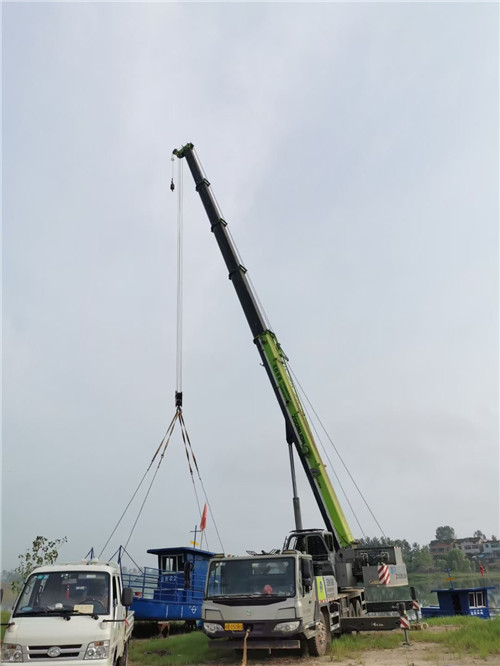 河间市桥梁建设吊装案例