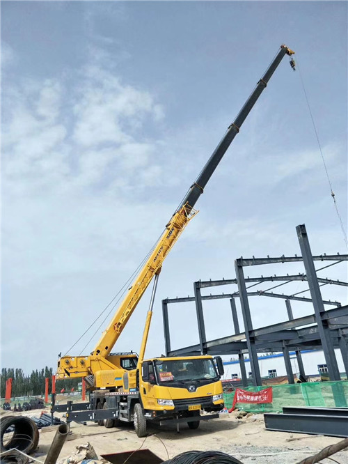 河间市超高层建筑钢结构吊装案例